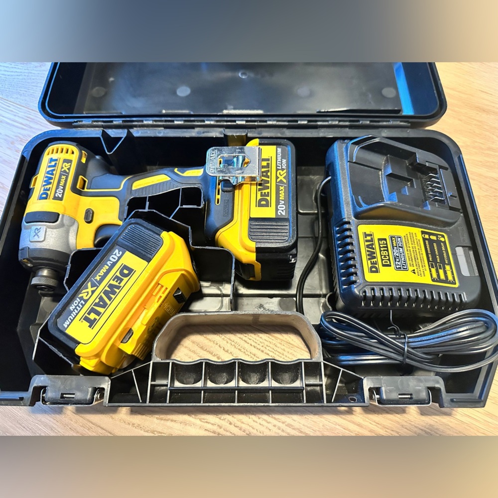Dewalt Impact Driver Set with Case